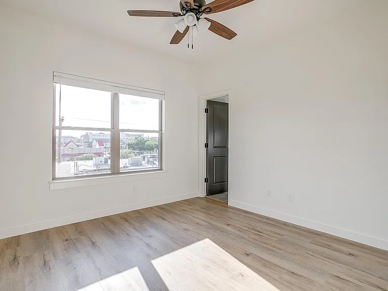 3108 Frazier Ave — Photo 13