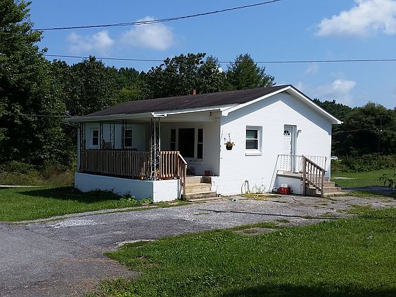 3rd image of 5516 Dublin Dr