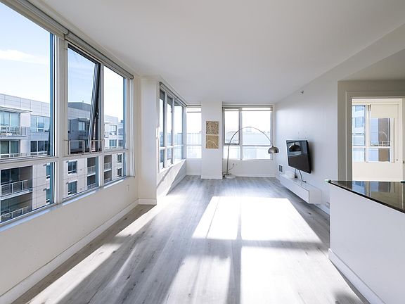 2nd image of 300 Berry St Unit 710