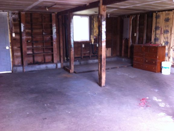 2nd image of 706 Euclid Way #1/2
