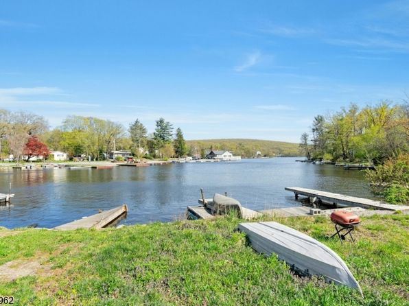 40 Kinswood Rd, West Milford Twp., NJ 07421