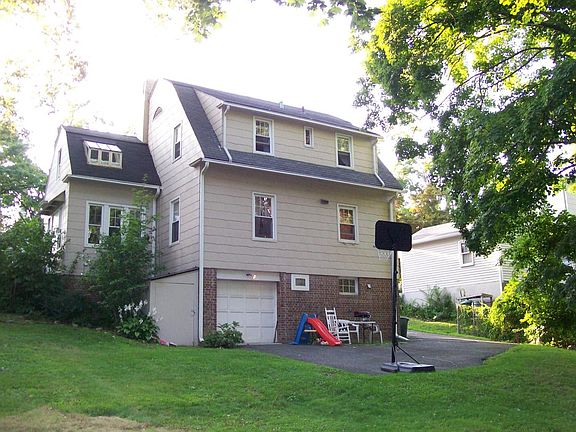5th image of 34 Puritan Dr