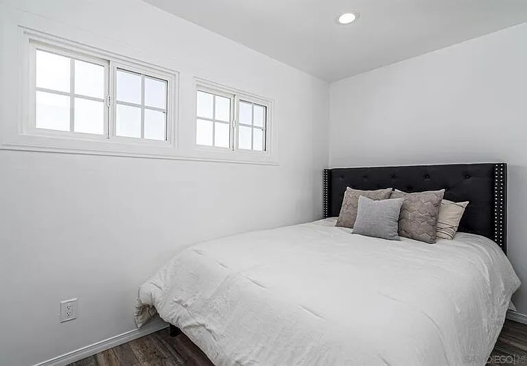 4263 1/2 33rd St #4 — Photo 3