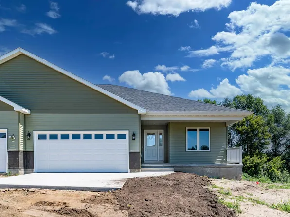 509 Pine St, Janesville, IA 50647