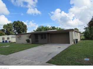 942 Lakeview Dr, North Fort Myers, FL 33903
