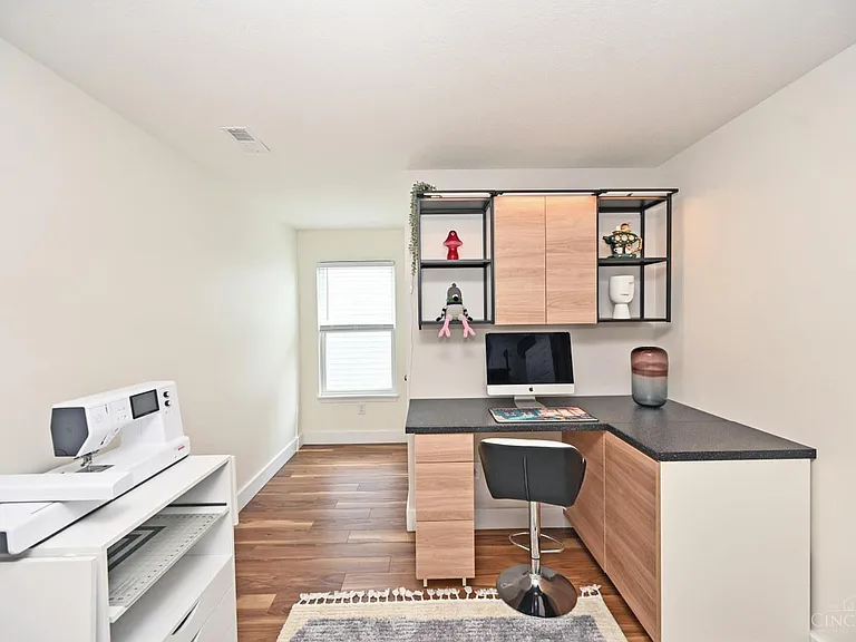 5595 Noble Ct — Photo 45