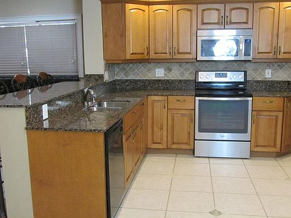 5th image of 3026 46th Ave S