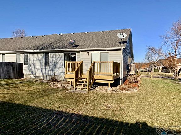 2nd image of 1403 E 61st St