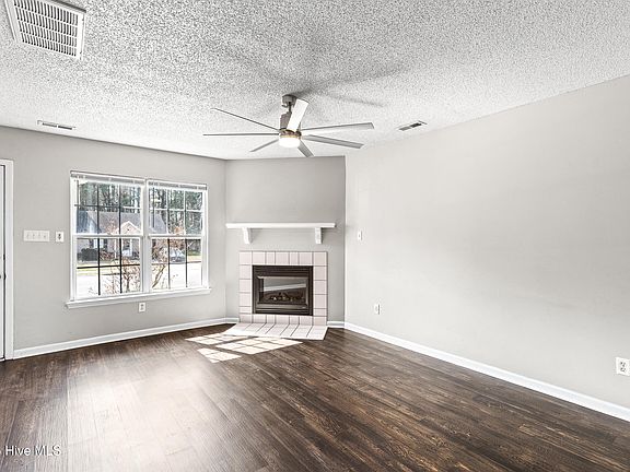 5th image of 132 Mesa Lane
