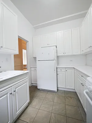 Rented by Rachel Realty | media 20