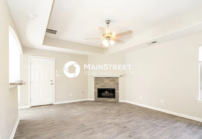 7395 Brentlawn Dr — Photo 4