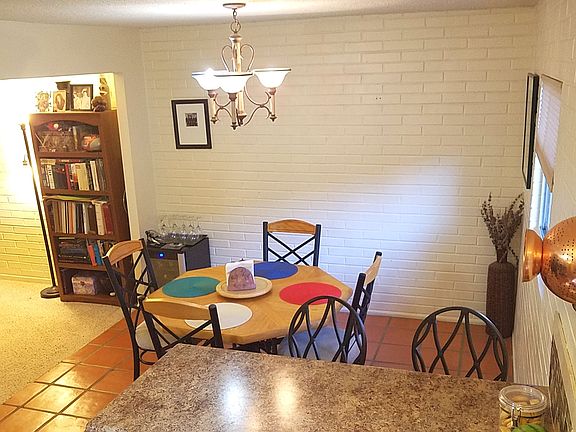 Dining area off kitchen