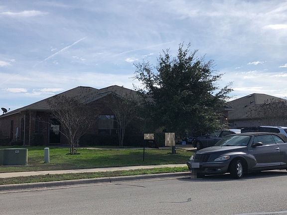 3rd image of 508 Carol Dr
