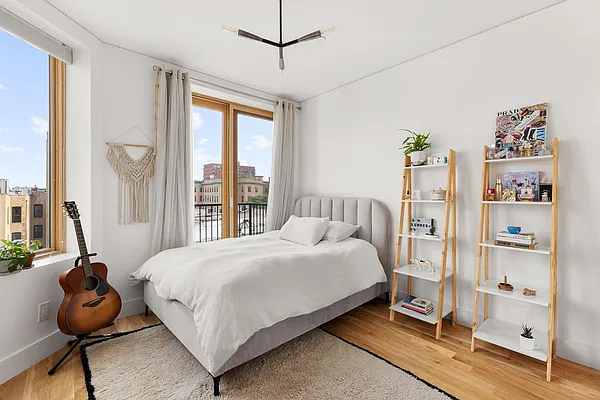 Rented by Compass | media 17