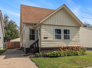 967 E Coy Ave, Hazel Park, MI