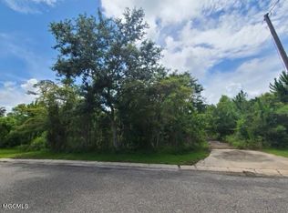 304 Lemoyne Rd, Pass Christian, MS 39571