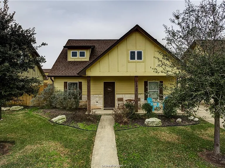 3368 Keefer Loop — Photo 1