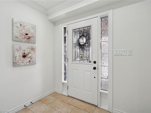 5th image of 132 Coker Cres