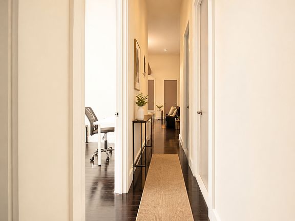 5th image of 105 Weirfield St #1B