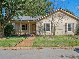 5432 Village Way, Nashville, TN 37211