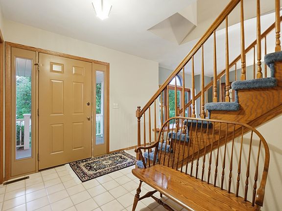 5th image of 14 W Newhaven Cir