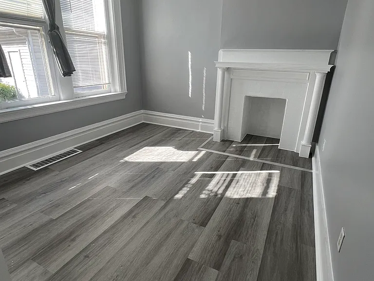 210 E End Ave #2 — Photo 12