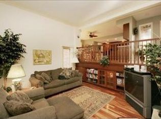 7340 N 41st St, Augusta, MI 49012