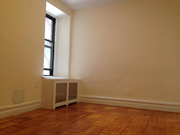 5th image of 624 W 207th St APT 33