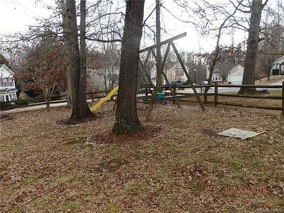 5th image of 5304 Starflower Dr #151