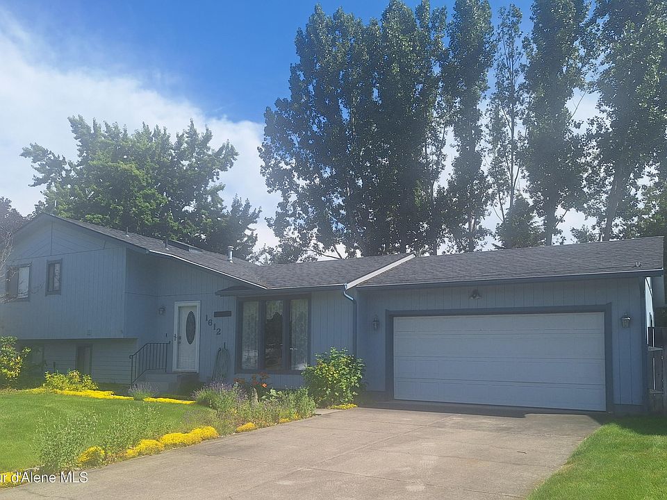 1st image of 1612 E Plaza Dr