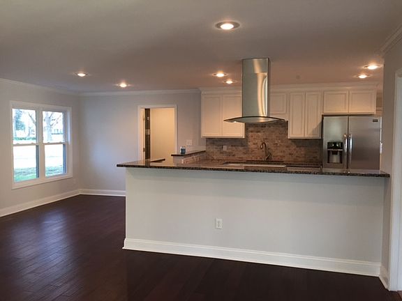 Kitchen - open floorplan