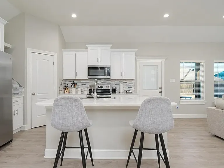 306 Evening Shade Ln — Photo 8