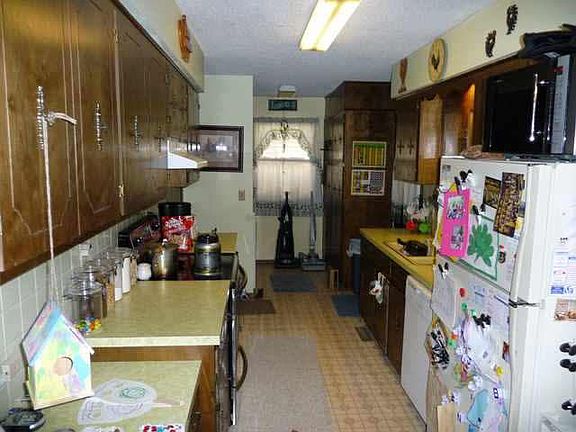 2nd image of 113 Southwind Dr