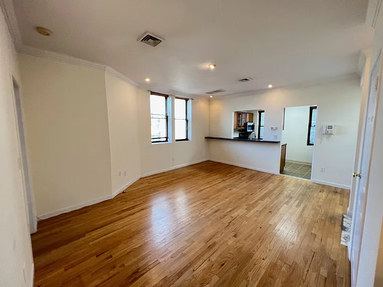 258 Barrow St #4C — Photo 5