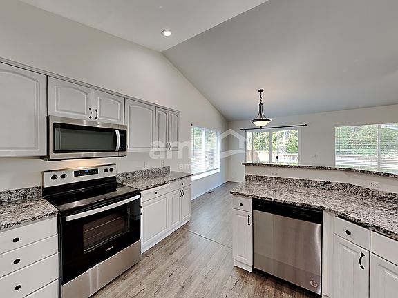 4th image of 6405 217th St E