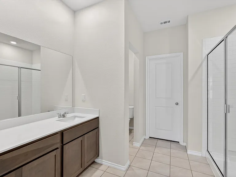 2109 Muscovy St — Photo 25