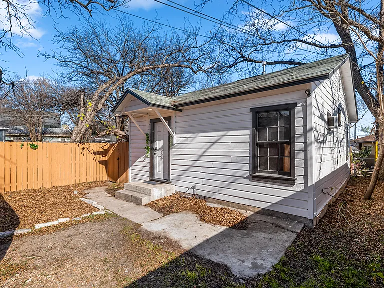 2807 Breeze Ter — Photo 20