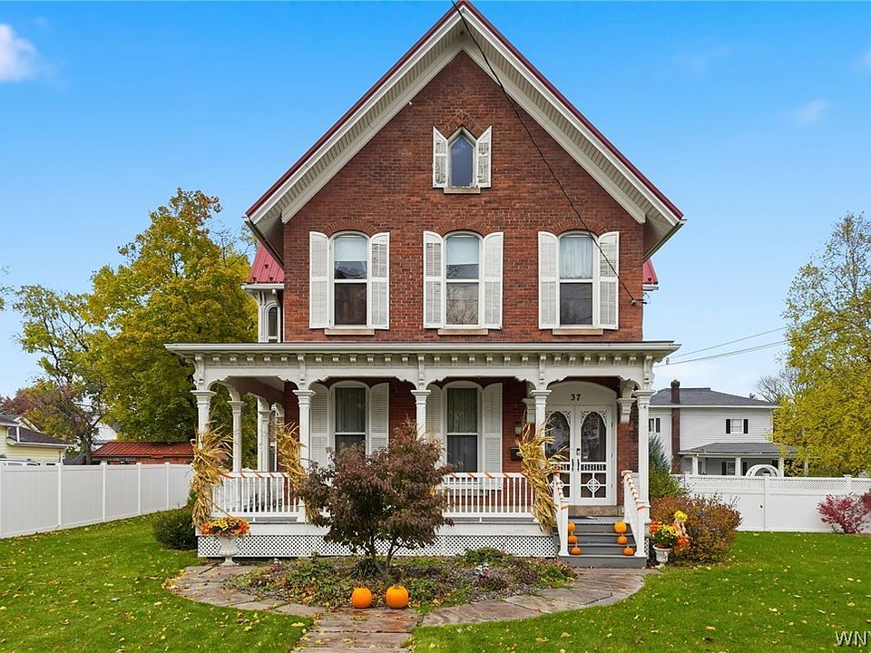 1st image of 37 State St