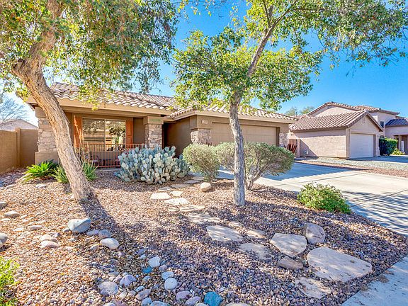 2nd image of 3289 E Wildhorse Dr