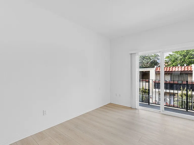 8729 Willis Ave. — Photo 15