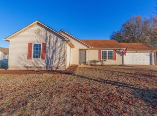 192 Eagle Ridge Dr, Oakfield, TN 38362