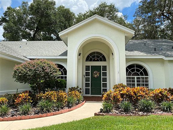 2nd image of 149 Winding Oaks Ln