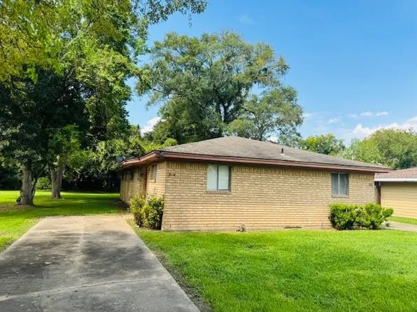 2112 & 2114 Houston Ave, Orange, TX 77630