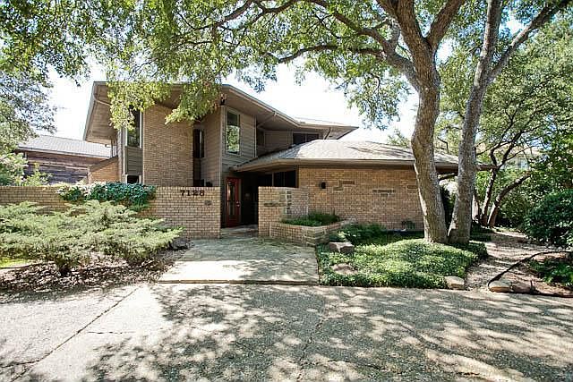 1st image of 7128 Crooked Oak Dr