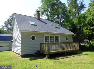 1607 Cypress Rd, Saint Leonard, MD 20685