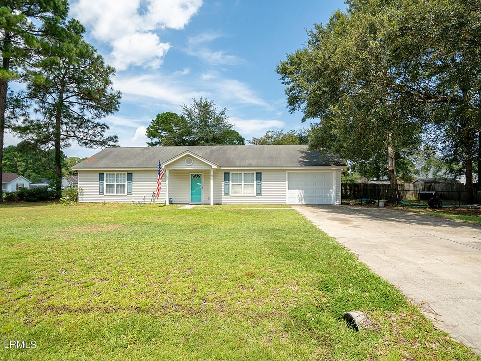 1st image of 77 Pelican Circle