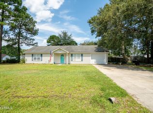 77 Pelican Cir, Beaufort, SC 29906