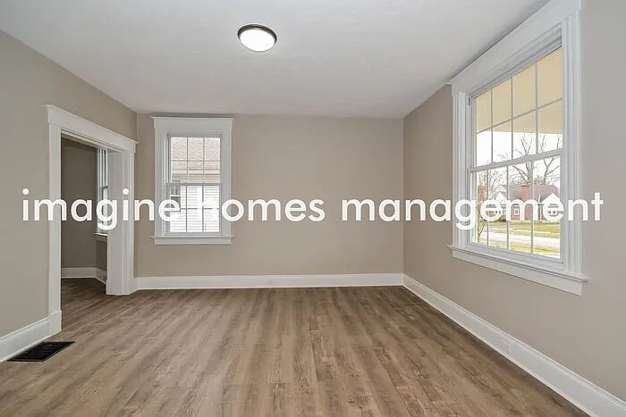 4 bed, 2.0 bath, 1844 sqft, $2,695 — Photo 4