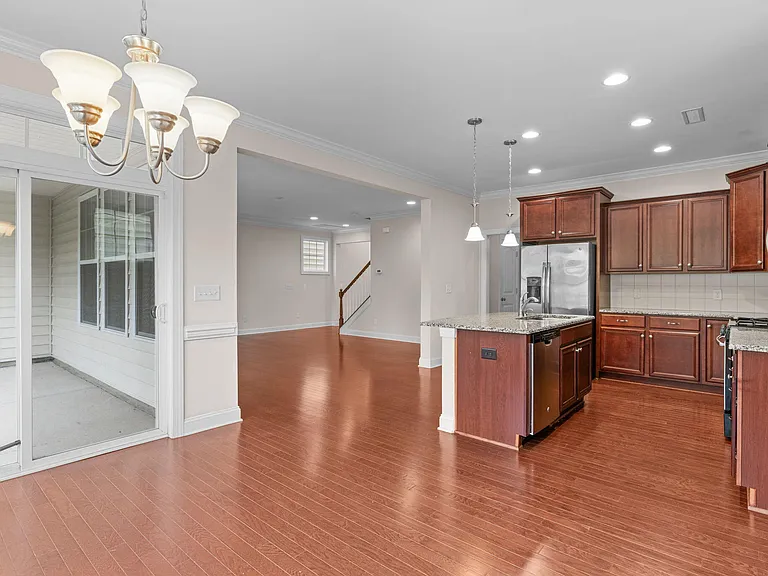 507 Finnbar Dr — Photo 3