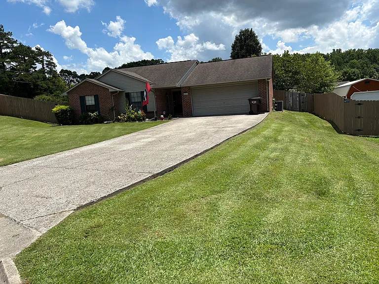 4818 Katia Ln — Photo 2